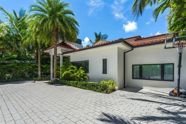 Building Photo - 3734 Chase Ave