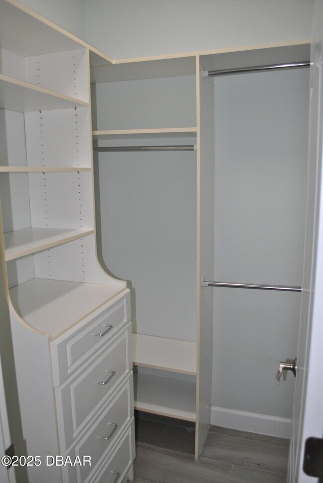 Building Photo - 128 Centennial Park Dr