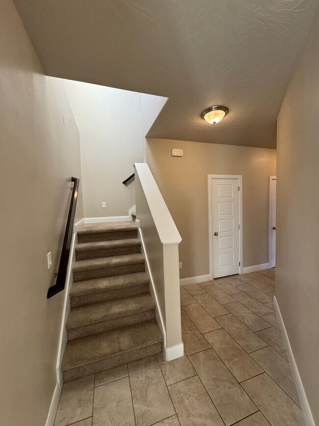 Building Photo - Beautiful 3 Bedroom Home - Casitas at Sienna Hills