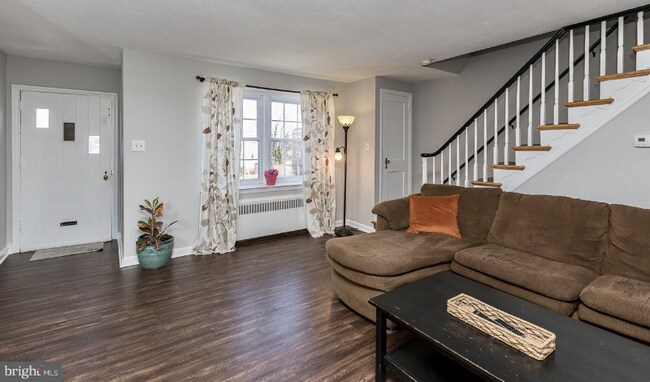 Building Photo - 852 Fairfax Rd