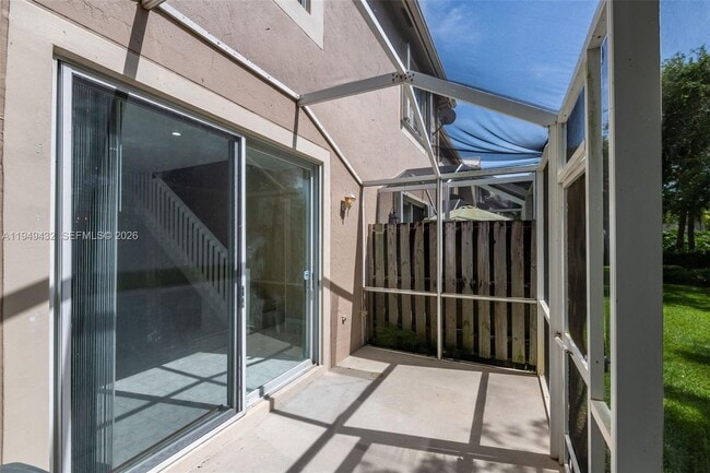 Building Photo - 1911 Madeira Dr