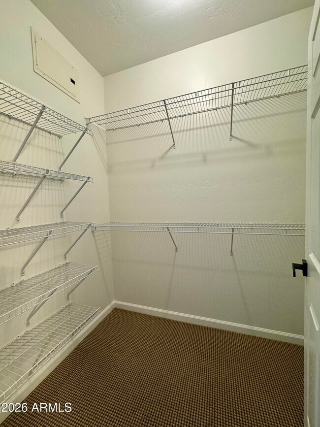 Building Photo - 14000 N 94th St