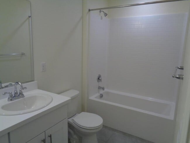 Building Photo - 326 Shafer Ave