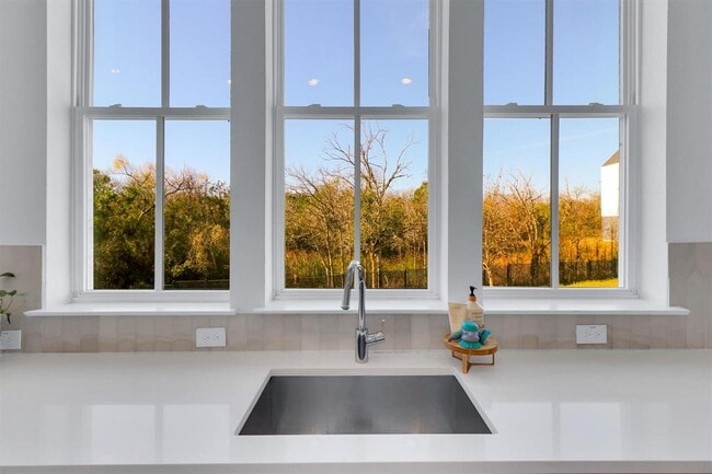 Building Photo - 4806 Olive Sparrow Dr