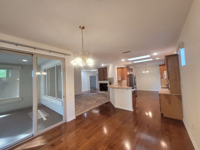 Building Photo - Sun City Lincoln Hills - Quiet courtyard with garden service & solar electric