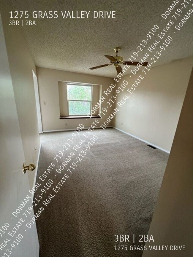 Building Photo - 1275 Grass Valley Dr