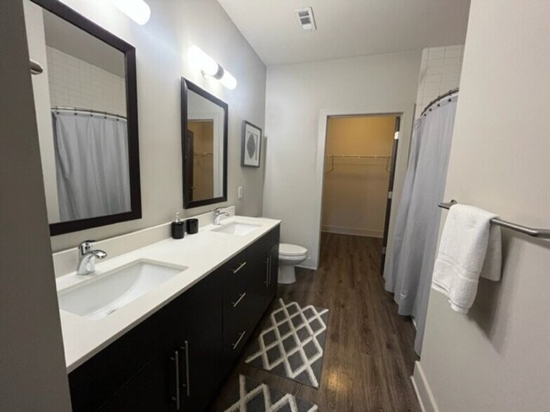 Building Photo - 455 14th St NW