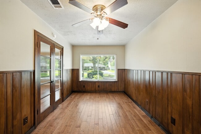 Building Photo - 1714 Parana Dr