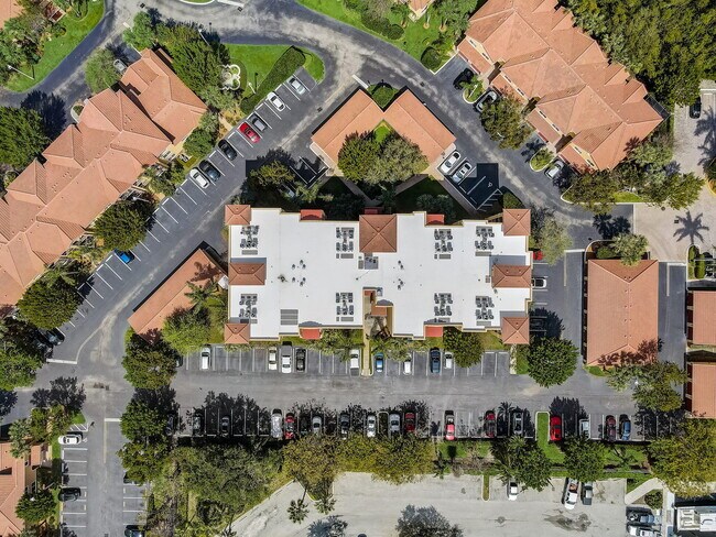 Building Photo - 1000 Scotia Dr