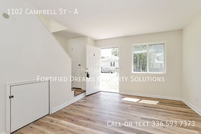Building Photo - 1102 Campbell St