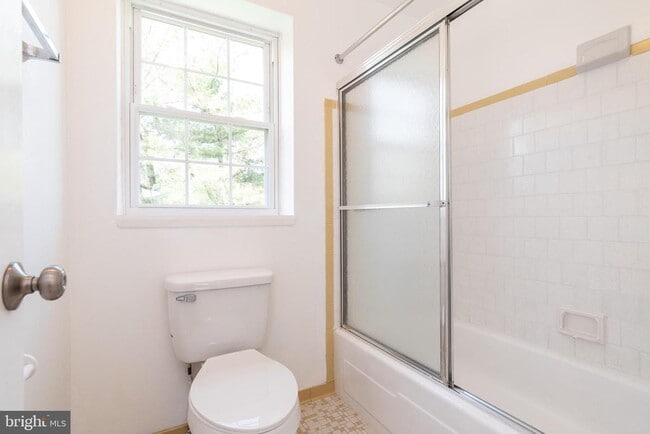 Building Photo - 37 Cardor Ct