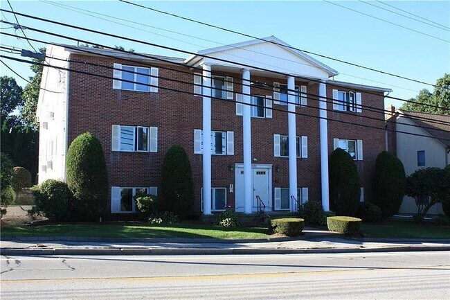 Building Photo - 2008 Mineral Spring Ave