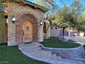 Building Photo - 4365 N Campbell Rd