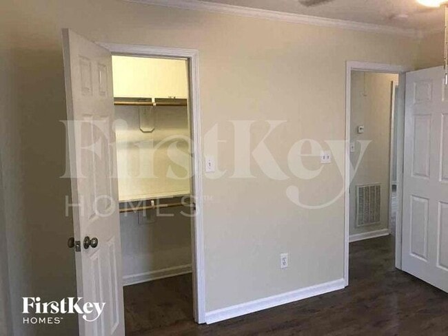 Building Photo - 105 Prince St