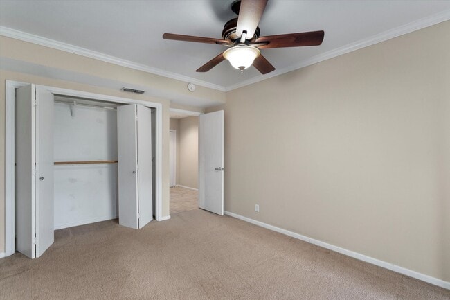 Building Photo - 2704 San Pedro St