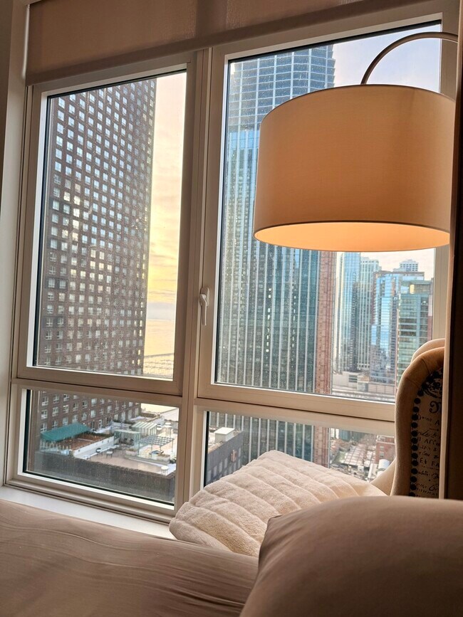 Building Photo - 514 N Peshtigo Ct