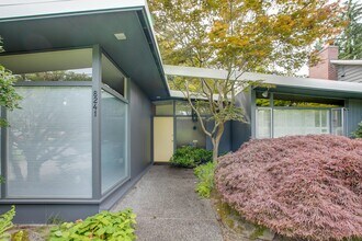 Building Photo - 4Bd/1.75Ba Seattle House