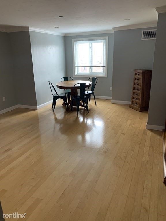 Building Photo - 1 br, 1 bath Condo - Lynden House