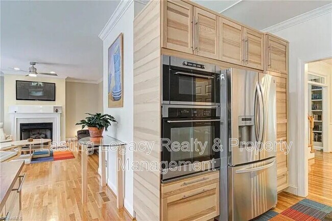 Building Photo - 475 Ashbry Run Dr