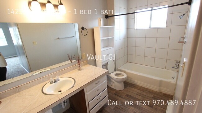 Building Photo - 1425 Bunting Ave