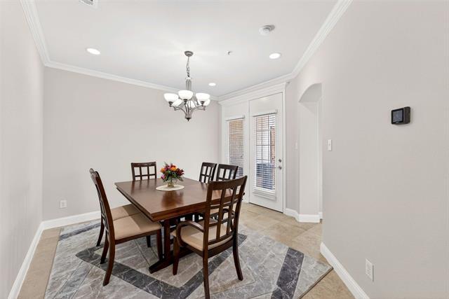 Building Photo - 4440 Jardin St