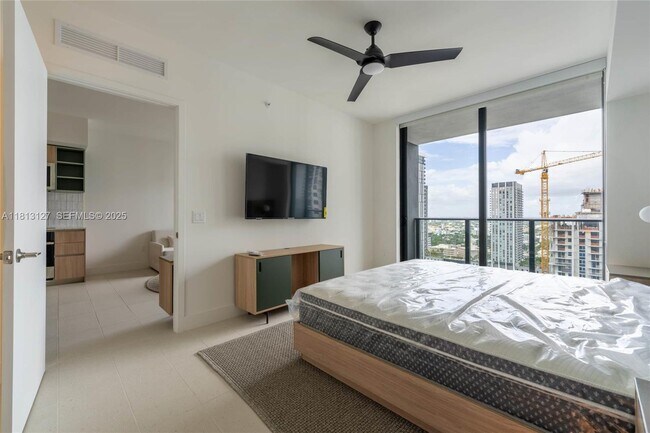 Building Photo - 159 NE 6th St