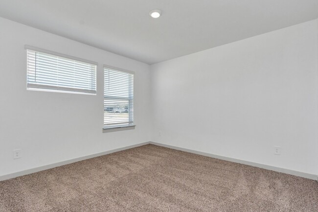 Building Photo - 10626 Watershed Dr