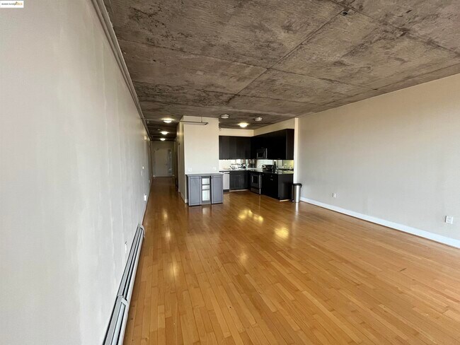 Building Photo - 311 Oak St