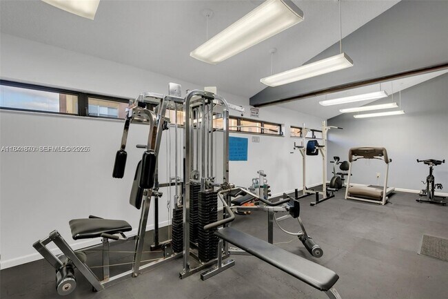 Building Photo - 6650 Royal Palm Blvd