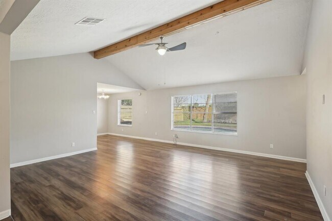 Building Photo - 3212 Wavecrest St