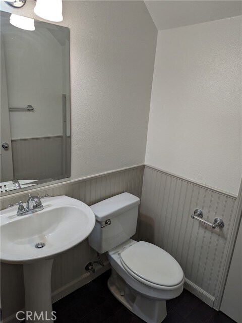 Building Photo - 27 Picket Ln
