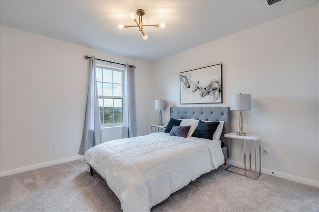 Building Photo - 4513 Lucabella Ln