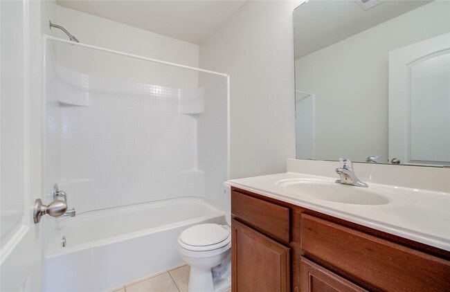 Building Photo - 8218 Hall View Dr
