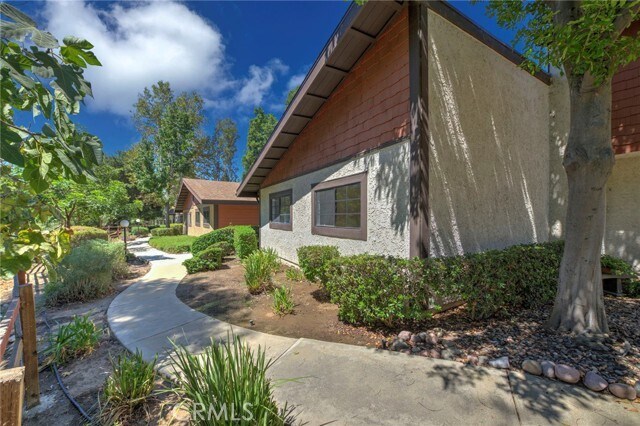 Building Photo - 222 Teague Dr