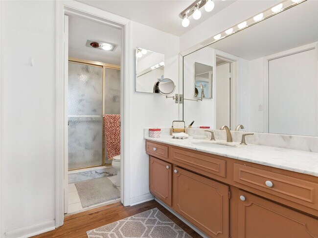 Building Photo - 5200 N Ocean Blvd