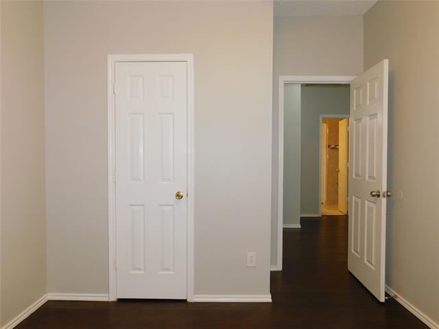 Building Photo - 1648 Crown Point Dr