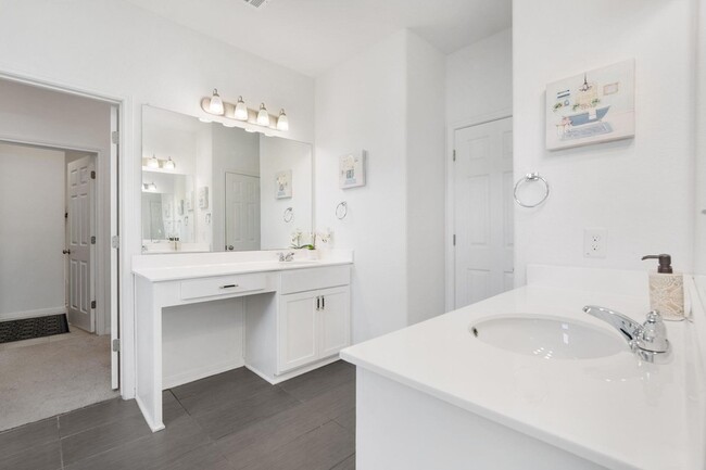 Building Photo - 232 Manassas Dr