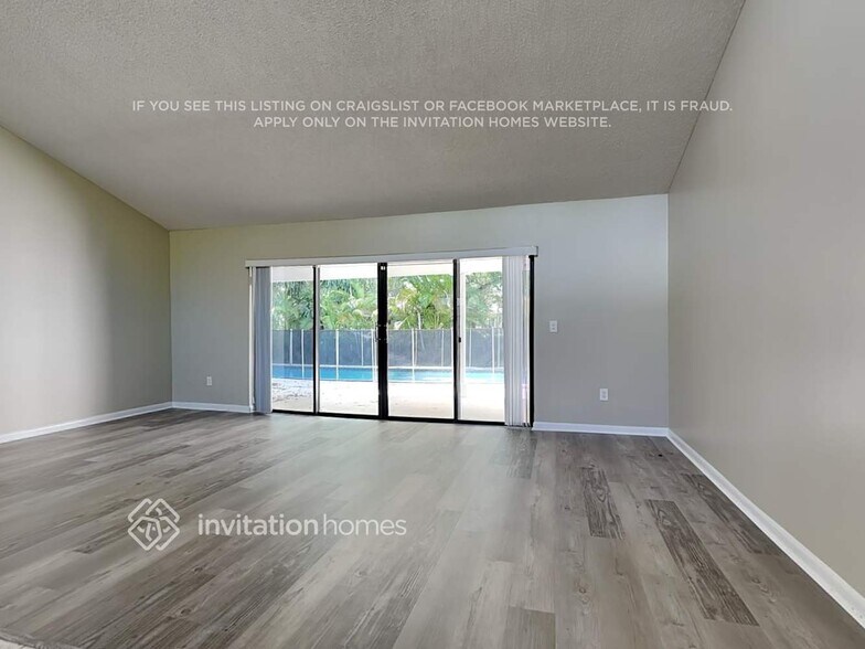 Building Photo - 8600 SW 140th Terrace