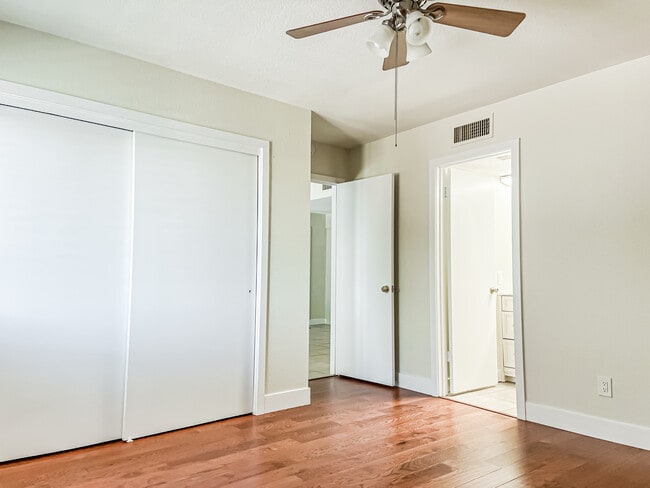 Building Photo - 16405 E Arroyo Vista Dr