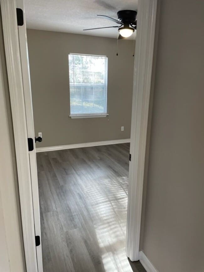 Building Photo - 3-Bedroom 2-Bath Home in the Ocean Springs School District