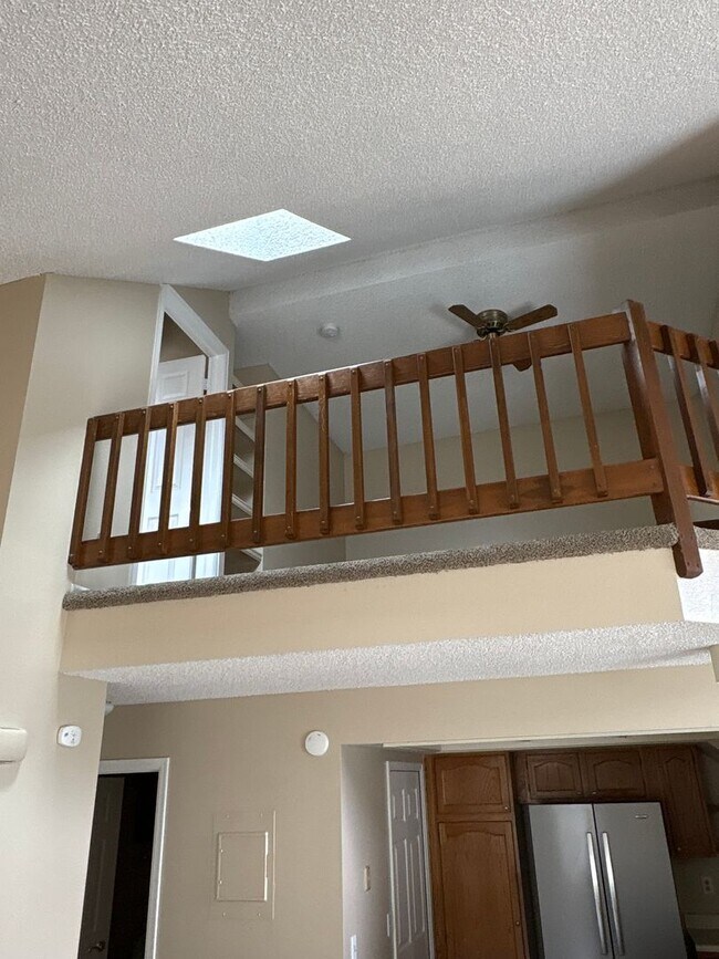 Building Photo - MOVE IN SPECIAL: $500 off your 1st month! ...