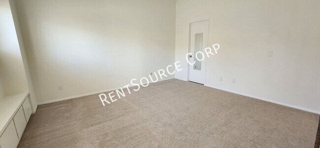 Building Photo - 3130 Stevey St