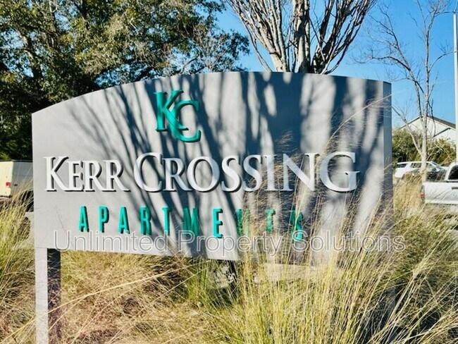 Primary Photo - 376 S Kerr Ave