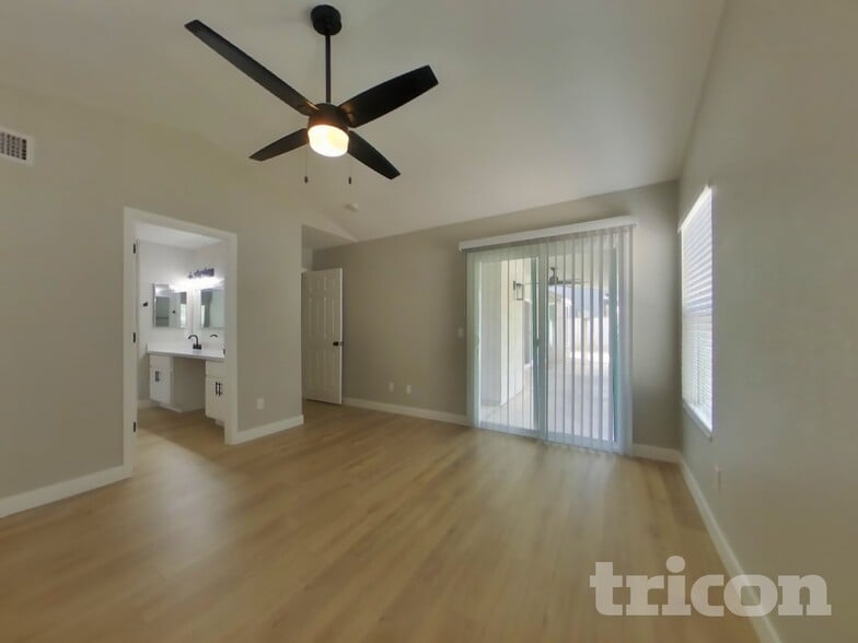 Building Photo - 1934 E Kent Ave