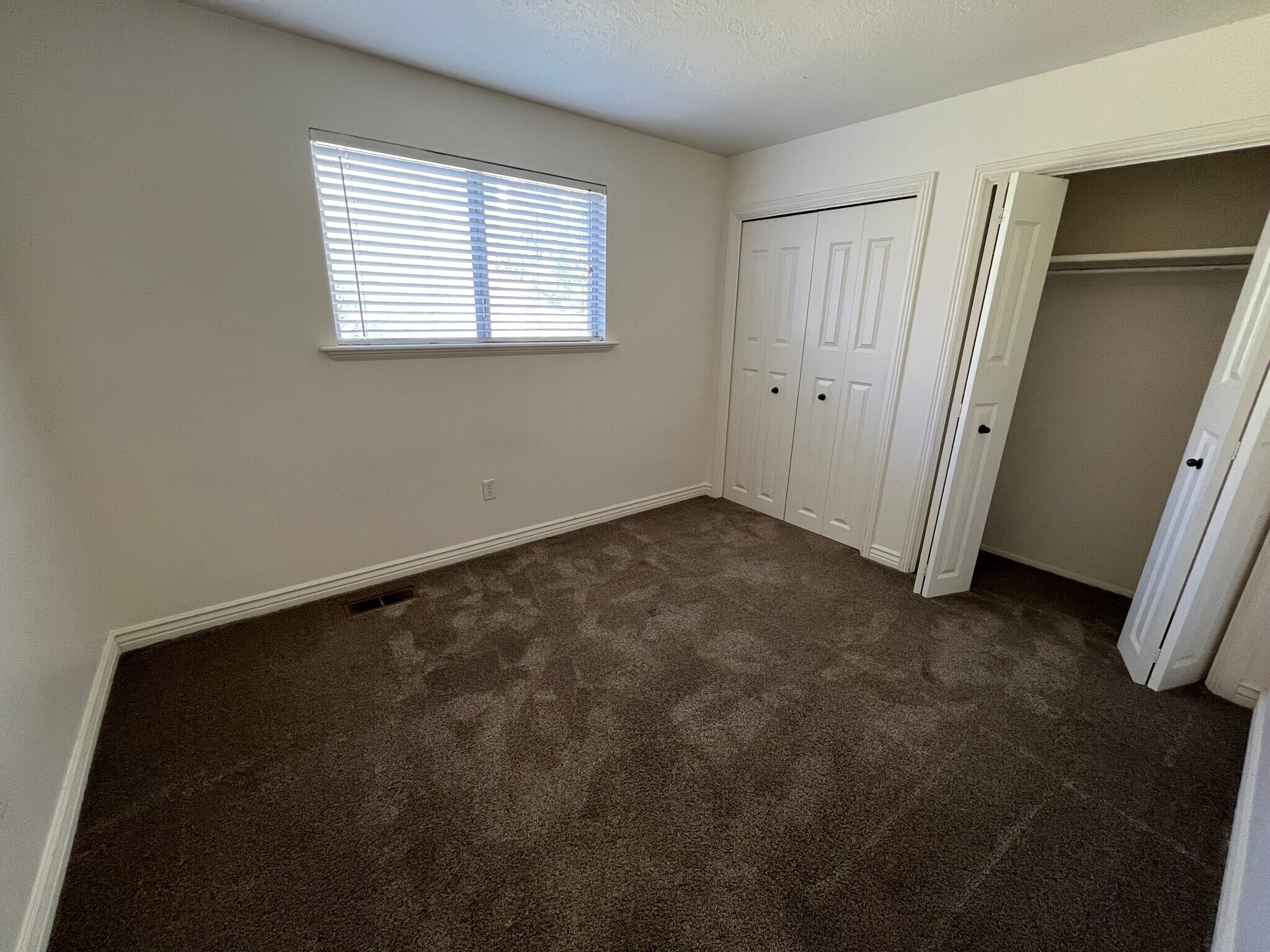 Bedroom - 245 Cherry Hill Dr