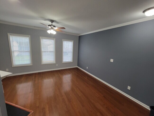 Building Photo - 650 Ganyard Farm Way