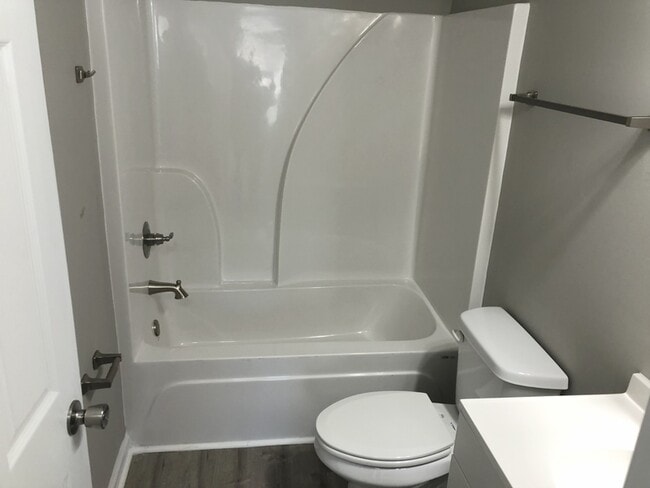 Building Photo - 28 Bill Rutledge Rd