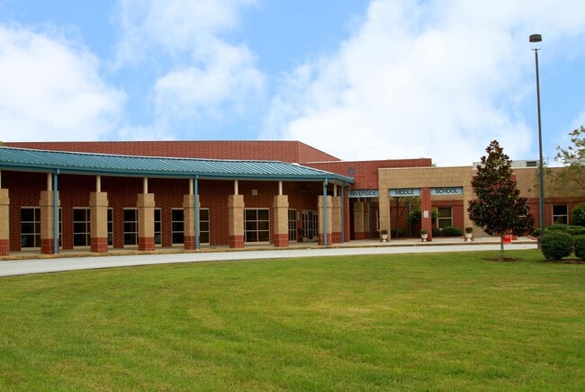 Building Photo - 325 Noble Ln