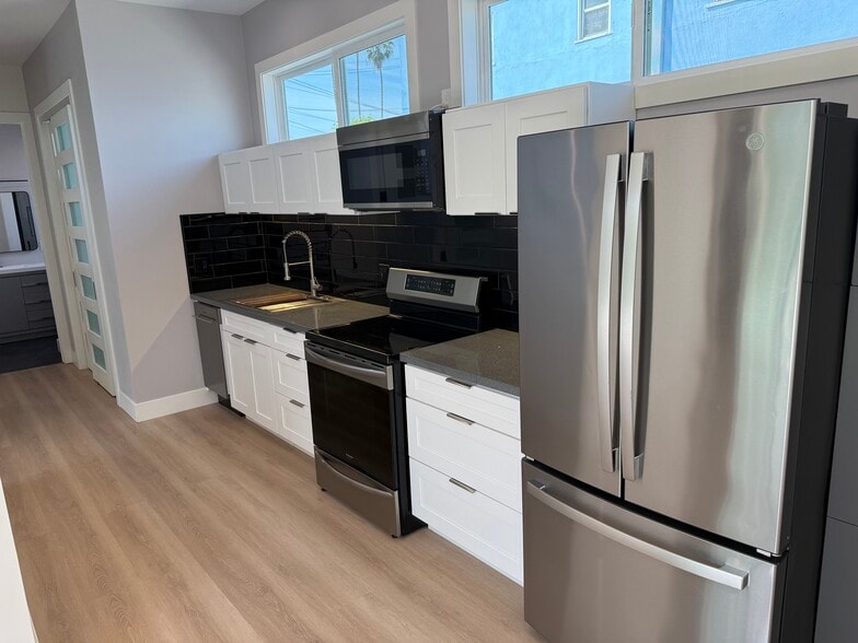 Building Photo - 13529 S Raymond Ave