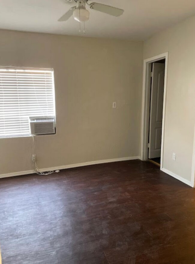 Building Photo - OPEN HOUSE WEDNESDAY AUGUST 6TH FROM 2PM T...